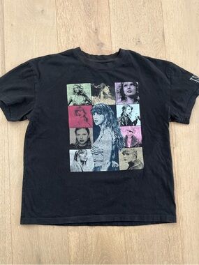 Taylor Swift Black Eras Tour Grid Tee sz S